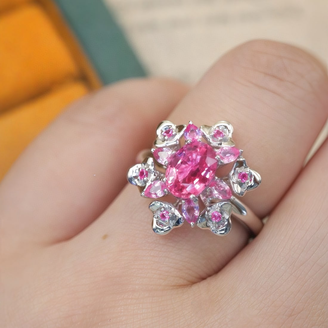 14k Gold 1.66 Ct Natural Padparadscha Sapphire Ring - 5