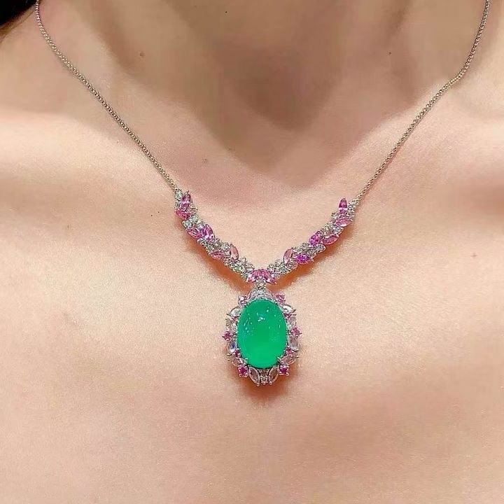 14k Gold 7.39 Ct Natural Emerald & Diamond Necklace - 5