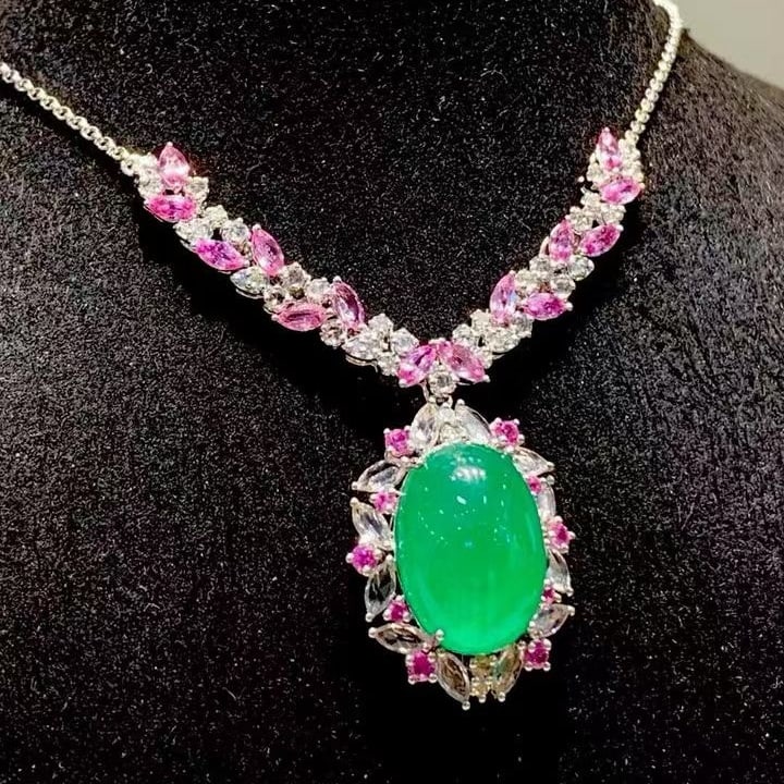 14k Gold 7.39 Ct Natural Emerald & Diamond Necklace - 6