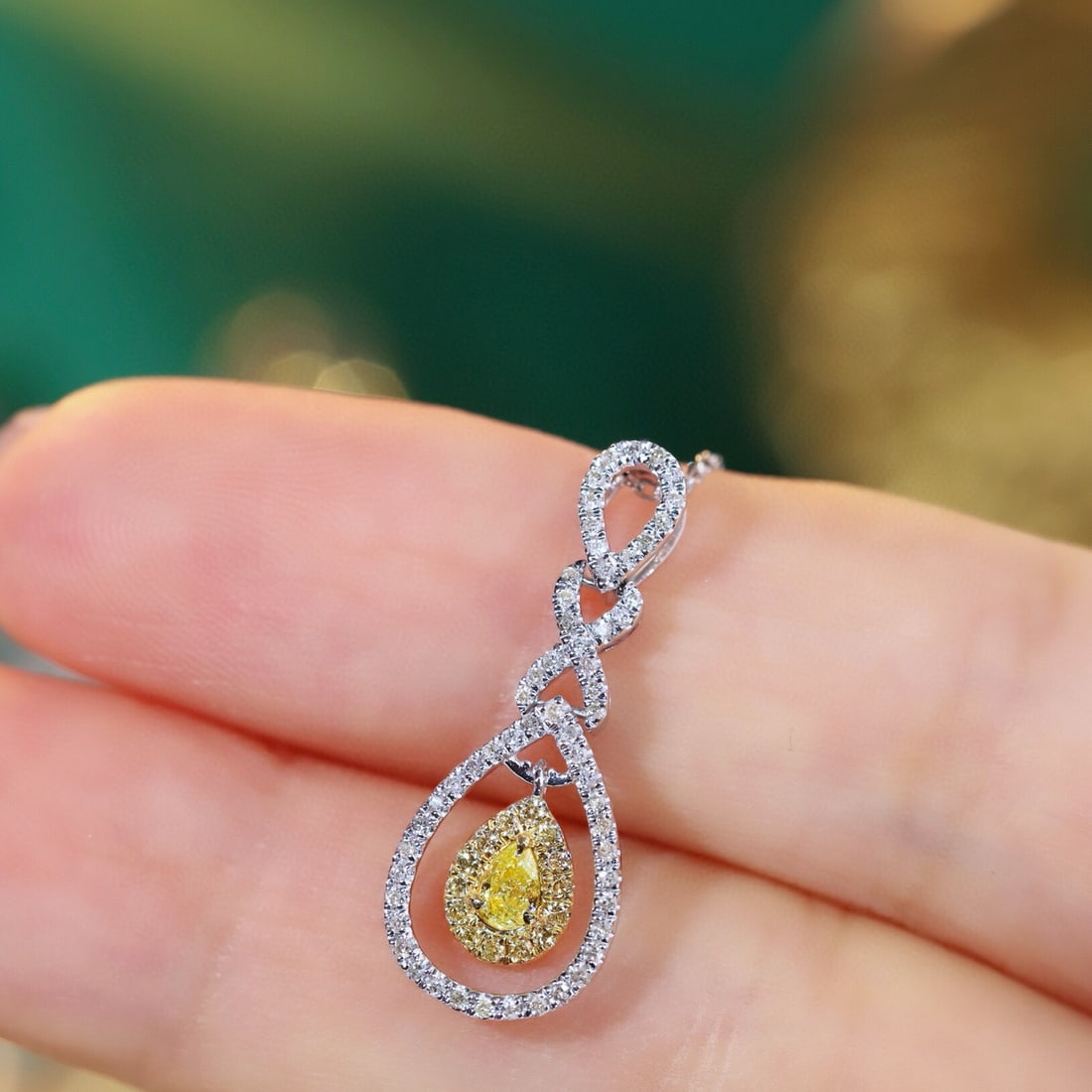 14k Gold 0.40 Ctw Natural Yellow Diamond & Diamond Necklace - 2