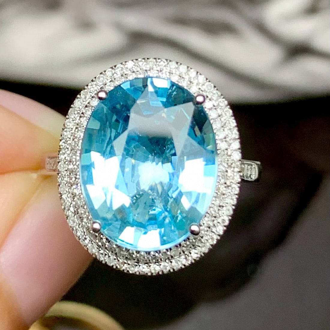 14k Gold 4.35 Ct Natural Aquamarine & Diamond Ring (1 of 7)