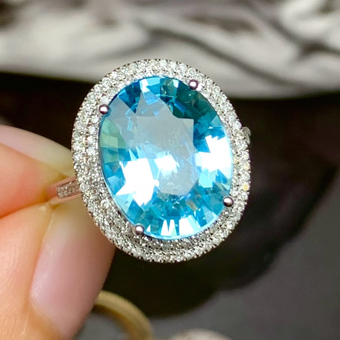 14k Gold 4.35 Ct Natural Aquamarine & Diamond Ring - 5