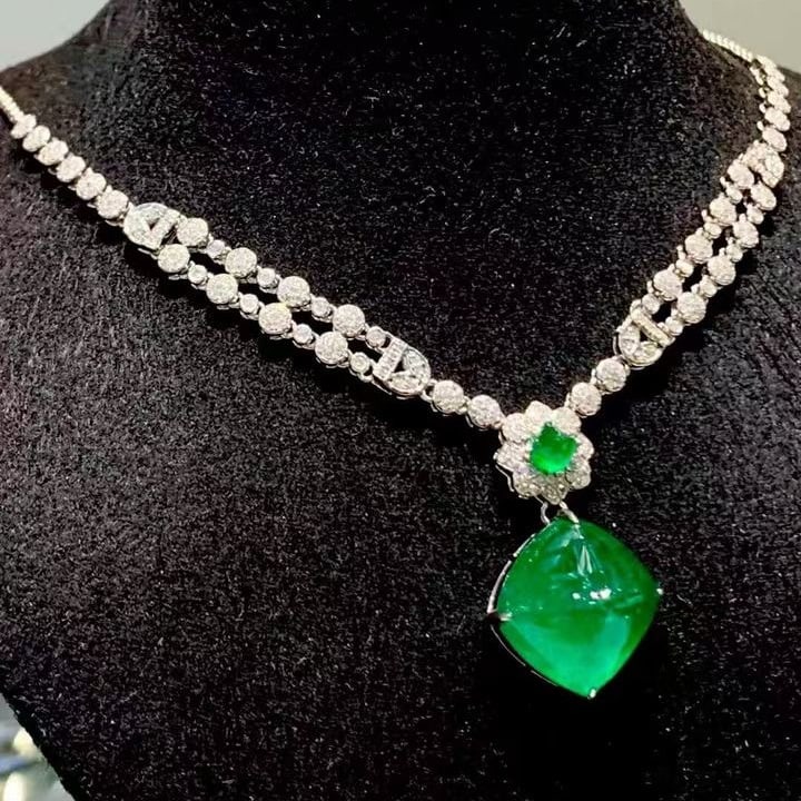 14k Gold 9.2 Ct Natural Emerald & Diamond Necklace - 2