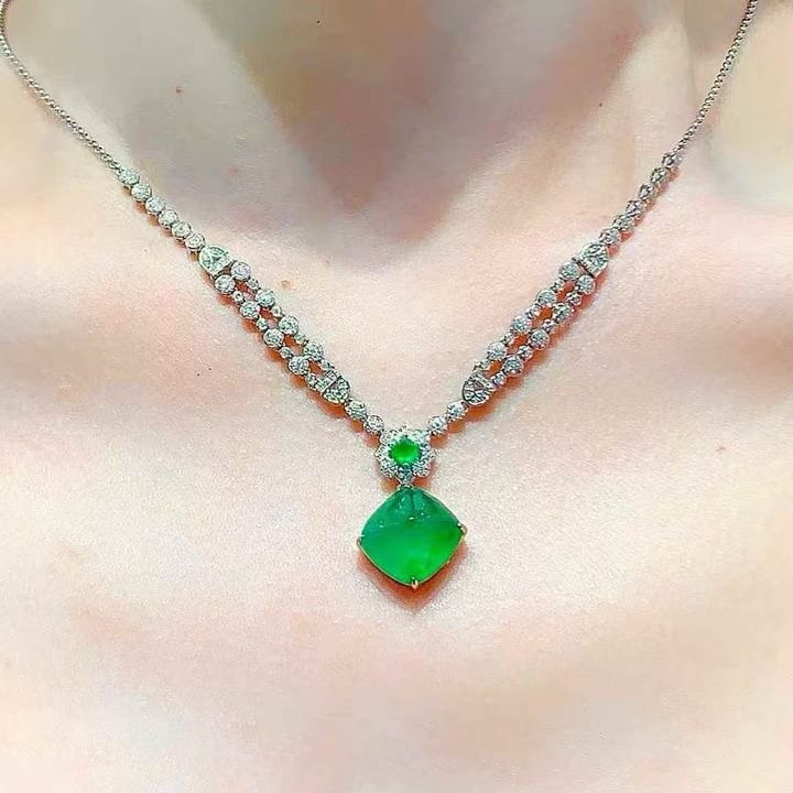 14k Gold 9.2 Ct Natural Emerald & Diamond Necklace - 6