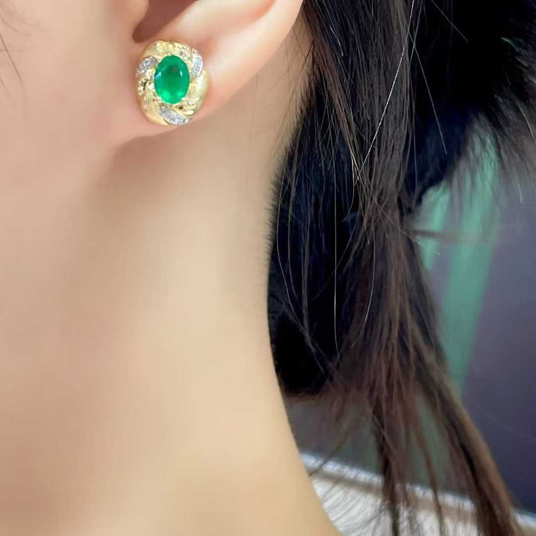 14k Gold 1.5 Ct Natural Emerald & Diamond Earrings - 4