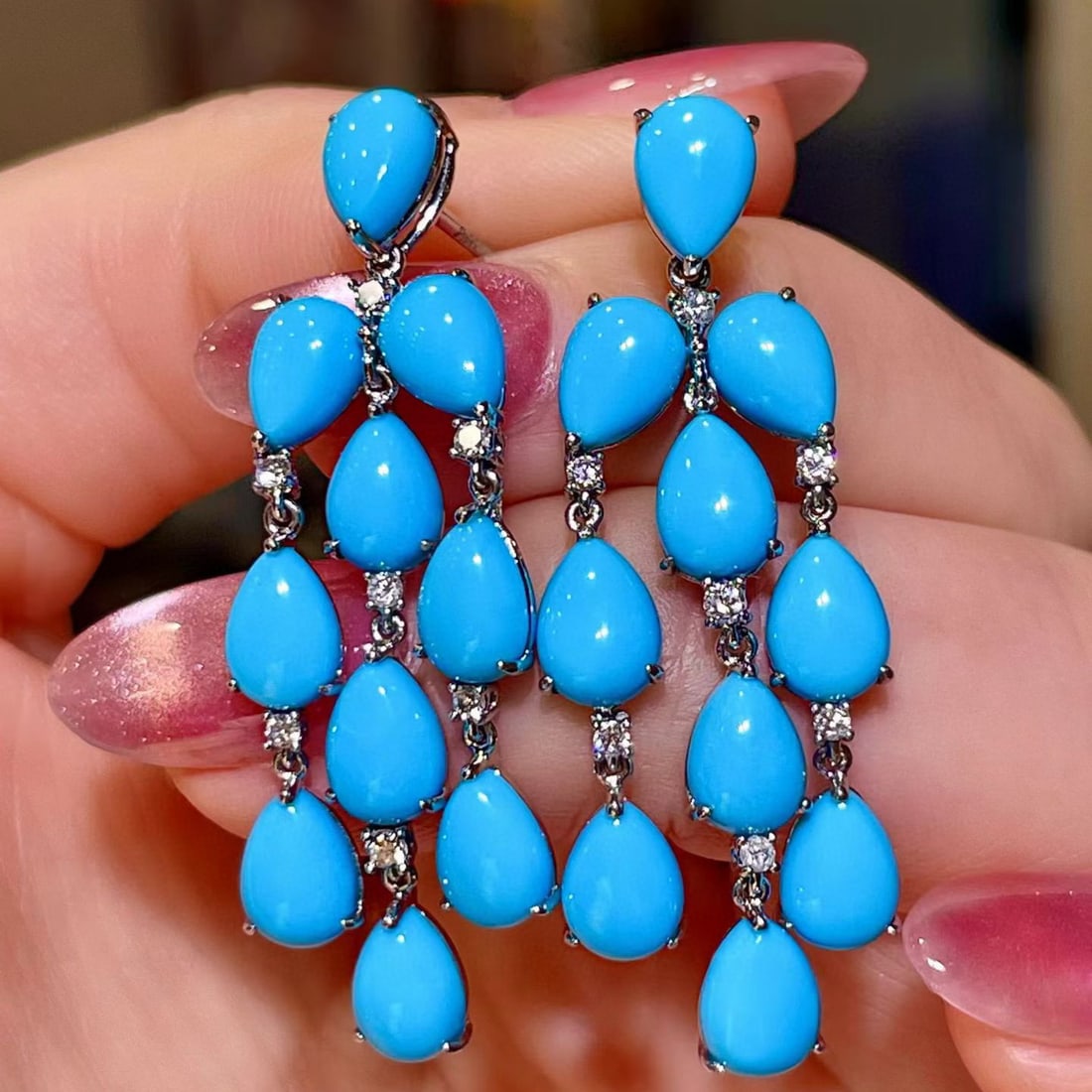 14k Gold 13.85 Ctw Natural Blue Turquoise & Diamond Earrings: Ref:231135147 // gold content:14k gold // main gemstone:blue turquoise // shape:pear // carat weight:13. 62ct // color:blue // treatment:natural // // adjacent gemstone 2 : diamond // shape:round