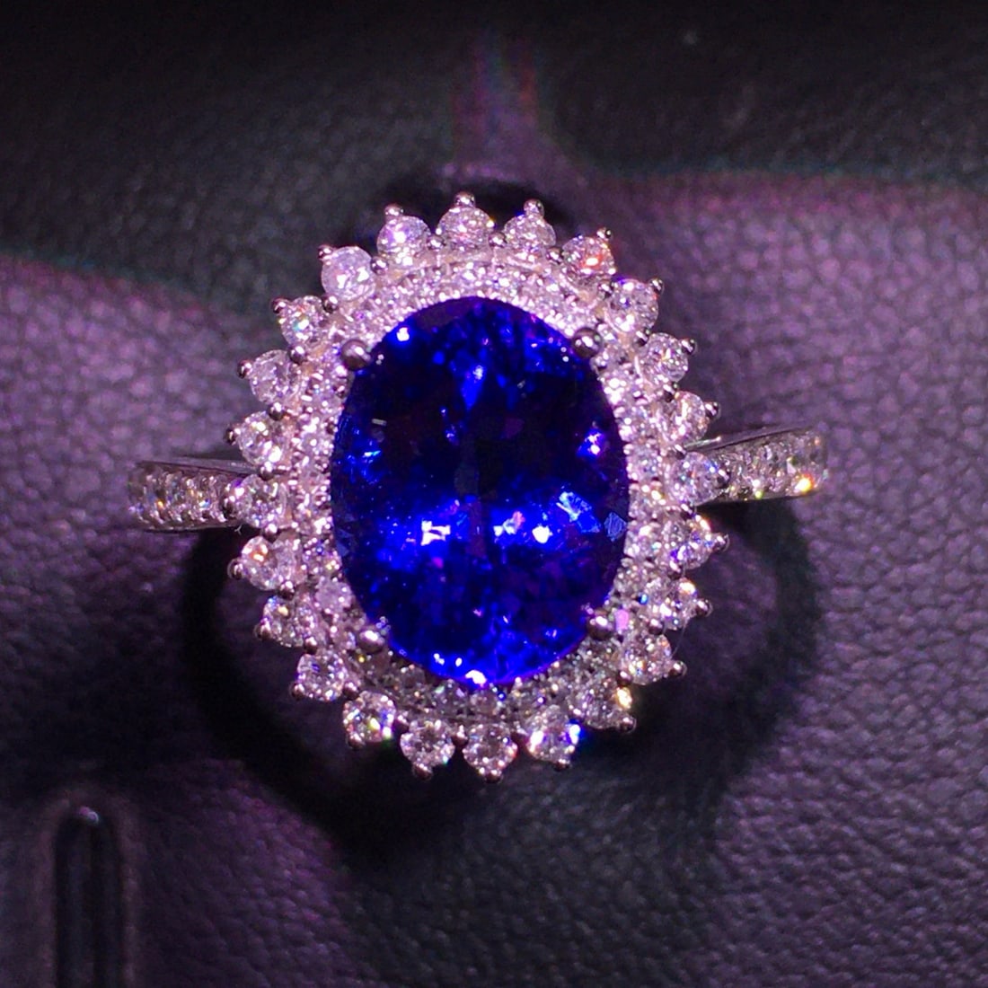 14k Gold 2.32 Ct Natural Tanzanite & Diamond Ring (1 of 7)