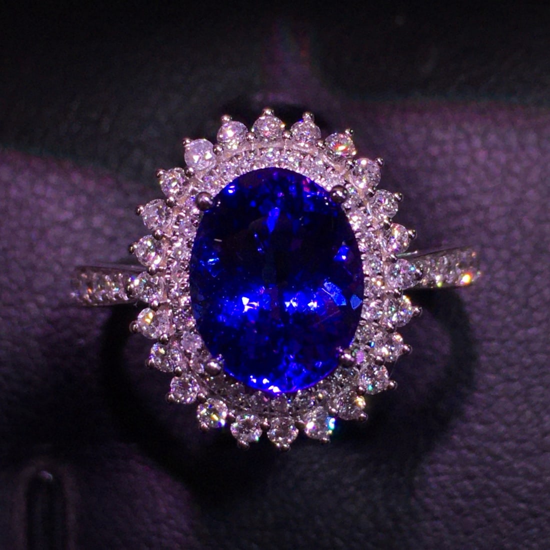 14k Gold 2.32 Ct Natural Tanzanite & Diamond Ring - 3