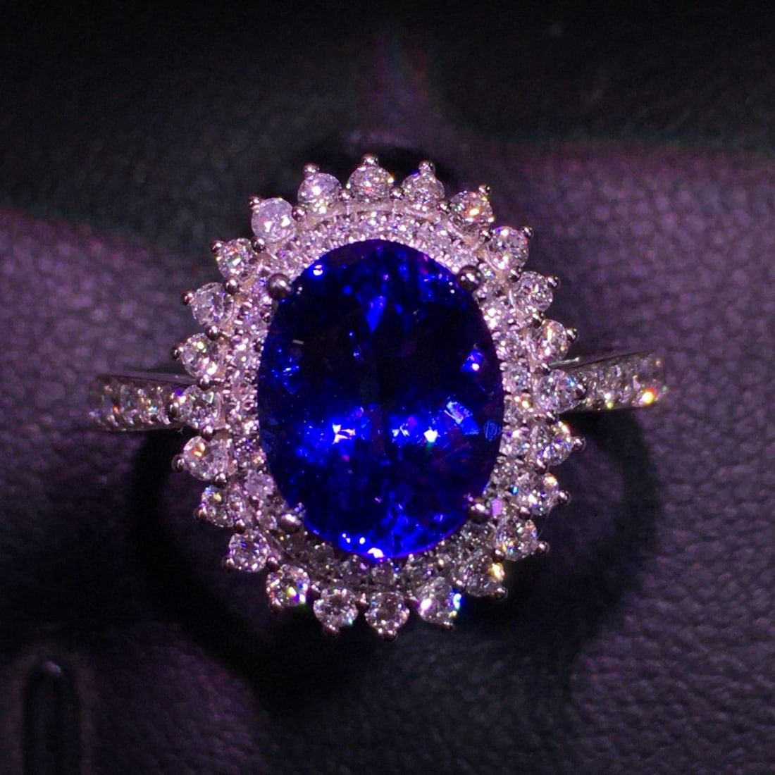 14k Gold 2.32 Ct Natural Tanzanite & Diamond Ring - 5