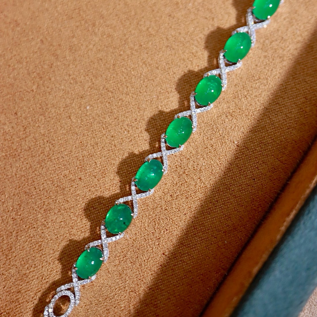 14k Gold 10.93 Ctw Natural Emerald & Diamond Bracelet - 7