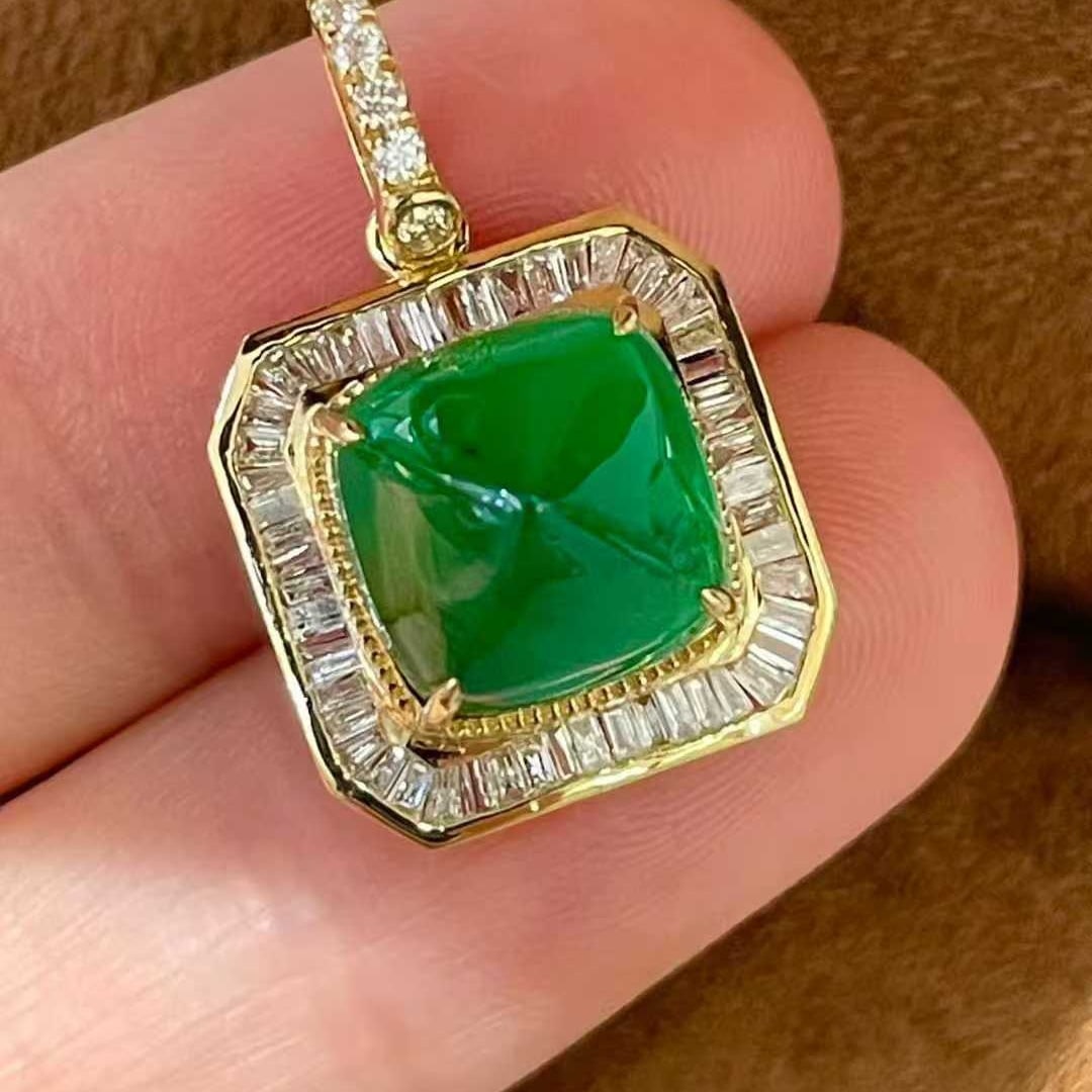 14k Gold 4.70 Ctw Natural Emerald & Diamond Pendant( Without Chain ): Ref:231135171 // gold content:14k gold // main gemstone:emerald // shape:sugar-loaf // carat weight:4. 35ct // color:green // treatment:natural // // adjacent gemstone 2 : diamond // shape:multiple