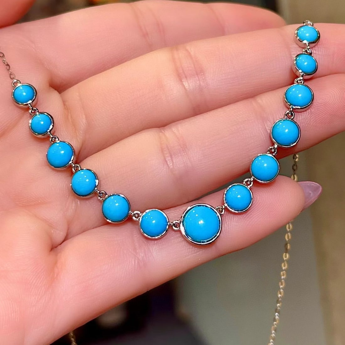 14k Gold 6.68 Ct Natural Blue Turquoise Necklace: Ref:231135189 // gold content:14k gold // main gemstone:blue turquoise // shape:round // carat weight:6. 68ct // color:blue // treatment:natural // cut grade:g // Condition: NewLow Estimate: