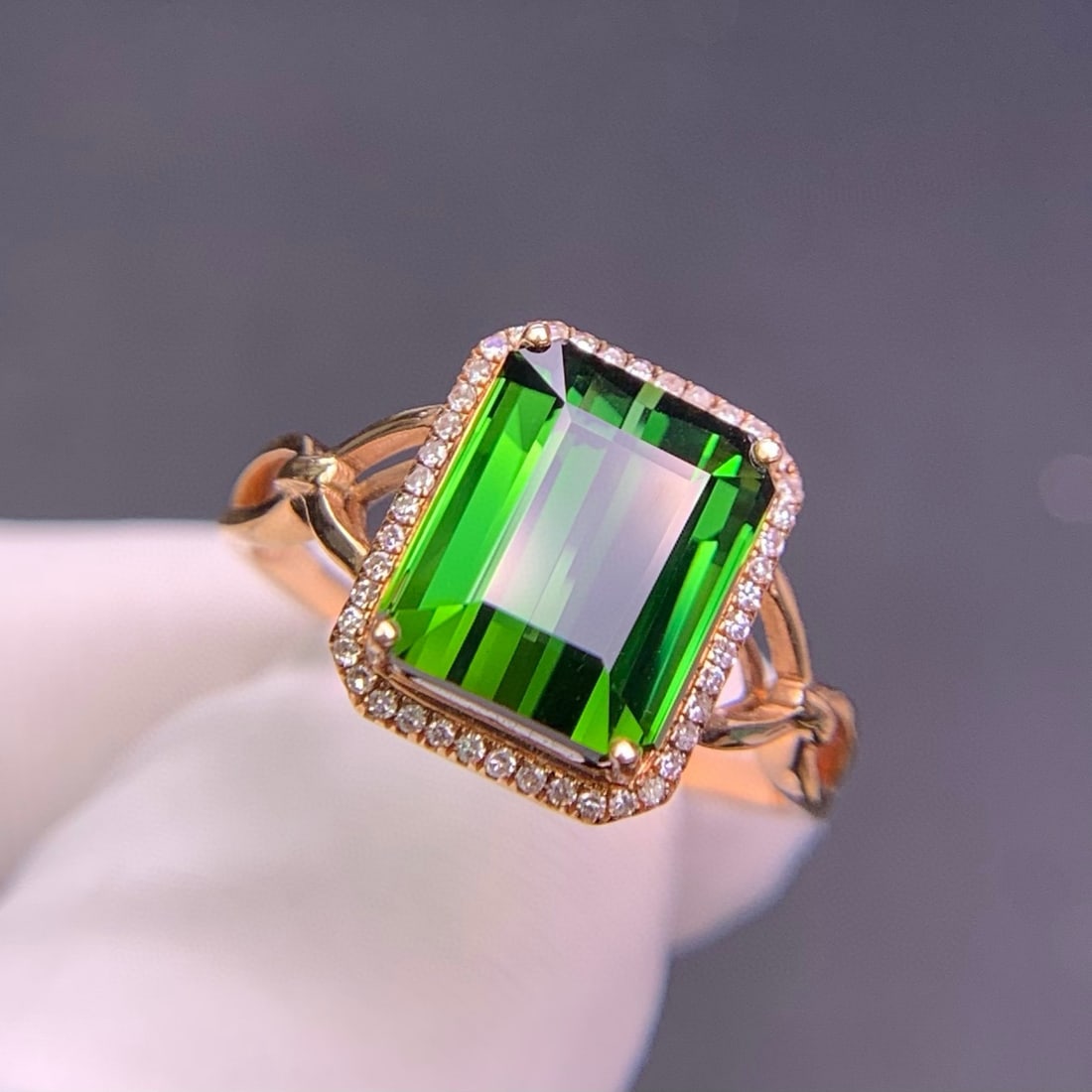 14k Gold 3.9 Ct Natural Tourmaline & Diamond Ring - 7