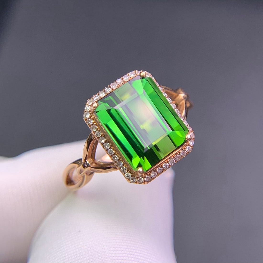 14k Gold 3.9 Ct Natural Tourmaline & Diamond Ring - 8