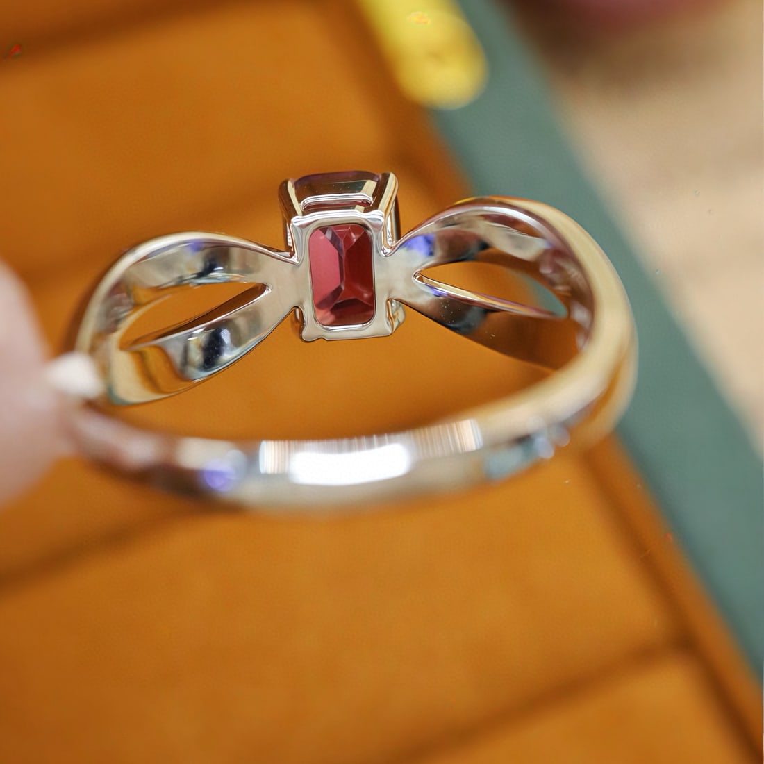 14k Gold 1.32 Ctw Natural Spinel & Diamond Ring - 4