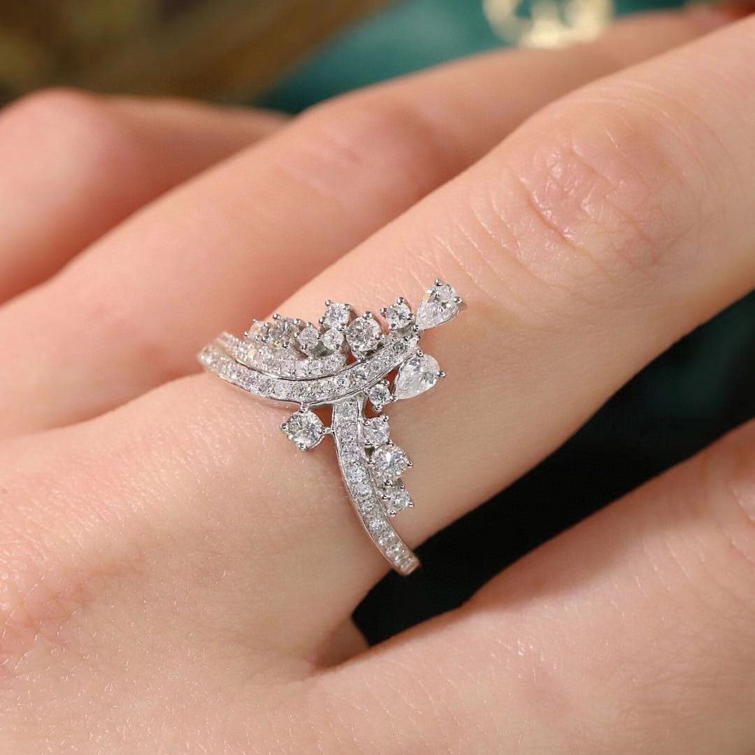 14k Gold 0.75 Ct Natural H Diamond Ring - 8