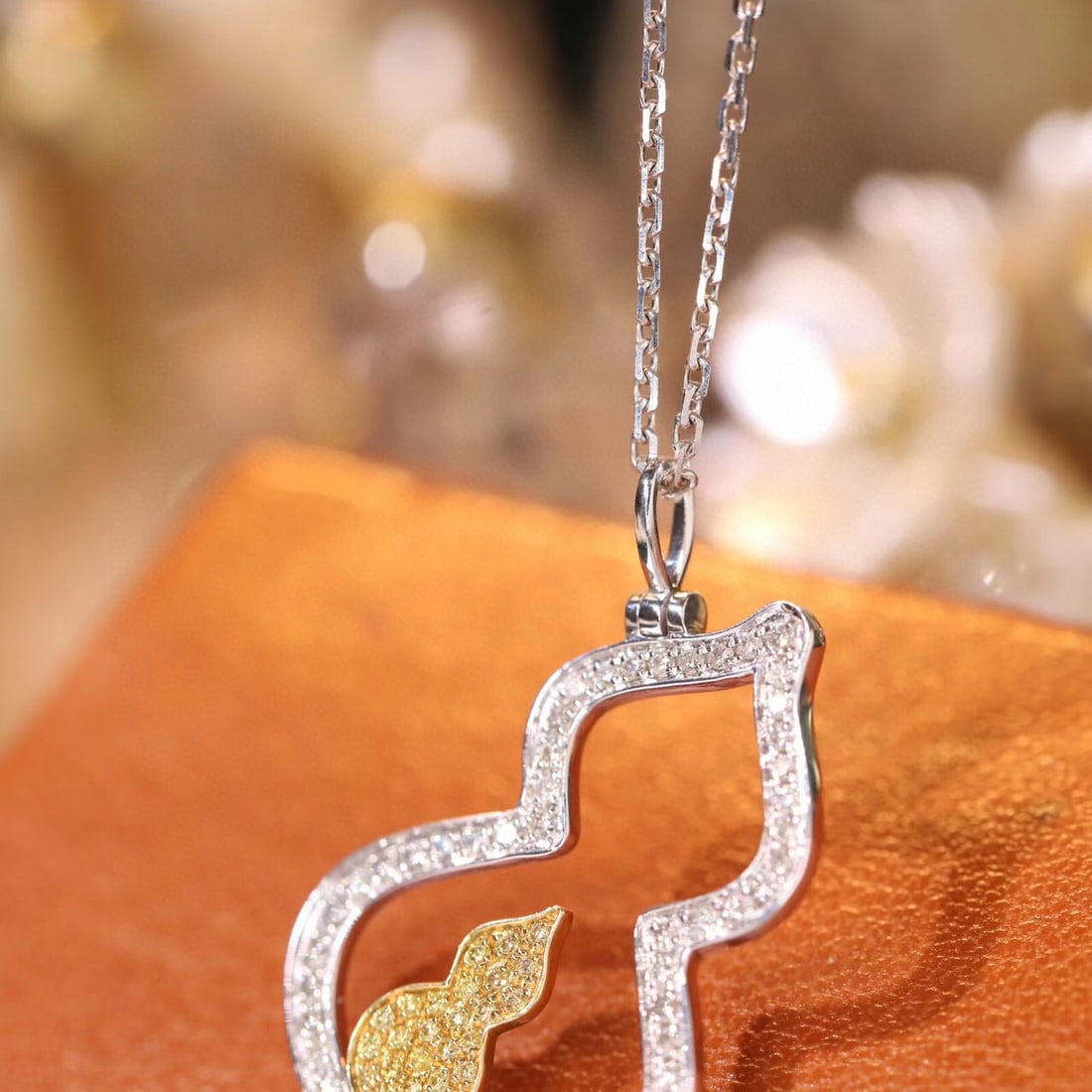 14k Gold 0.38 Ctw Natural Yellow Diamond & Diamond Necklace - 7