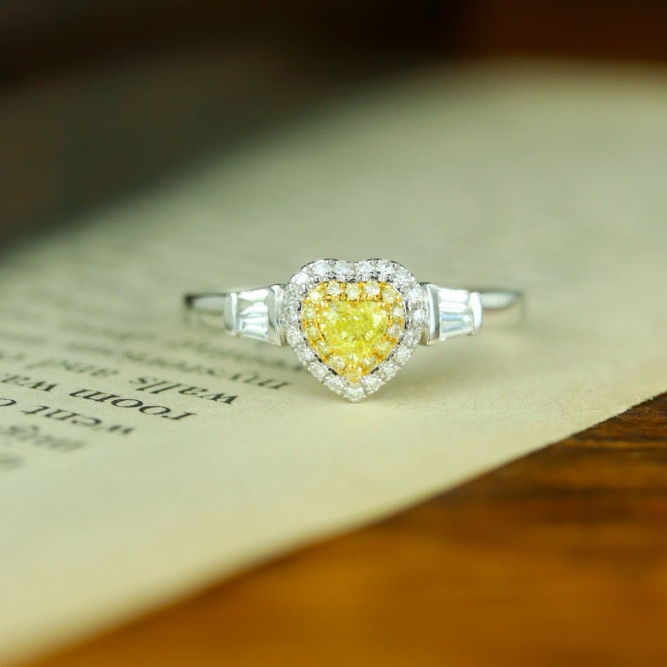 14k Gold 0.35 Ctw Natural Yellow Diamond & Diamond Ring: Ref:231135226 // gold content:14k gold // ring size:7. 25us // // main gemstone:yellow diamond // shape:heart // carat weight:0. 15ct // color:yellow // treatment:natural // // adjacent gemstone 2