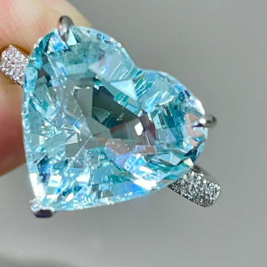 14k Gold 6.8 Ct Natural Aquamarine & Diamond Ring - 4