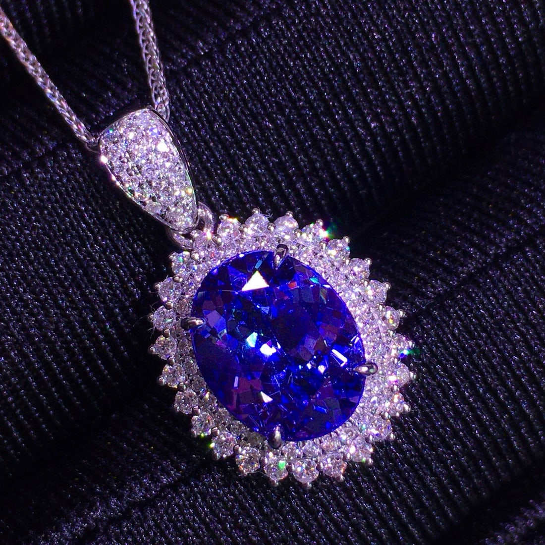14k Gold 3.2 Ct Natural Tanzanite & Diamond Pendant( Without Chain ) - 5