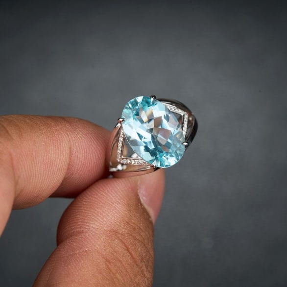 14k Gold 5.0 Ct Natural Aquamarine & Diamond Ring - 9