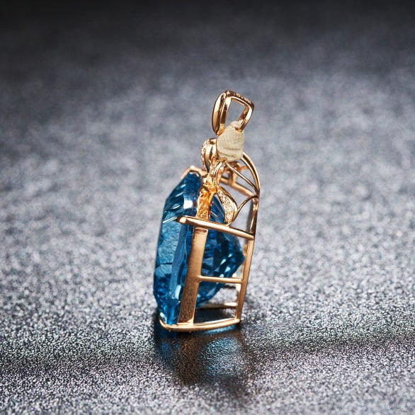 14k Gold 30.26 Ct Natural Topaz & Diamond Pendant( Without Chain ) - 4