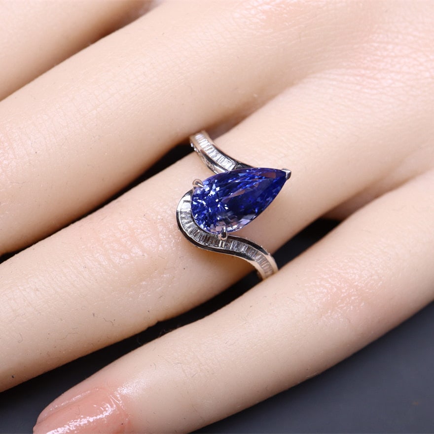 14k Gold 3.33 Ctw Natural Sapphire & Diamond Ring - 8