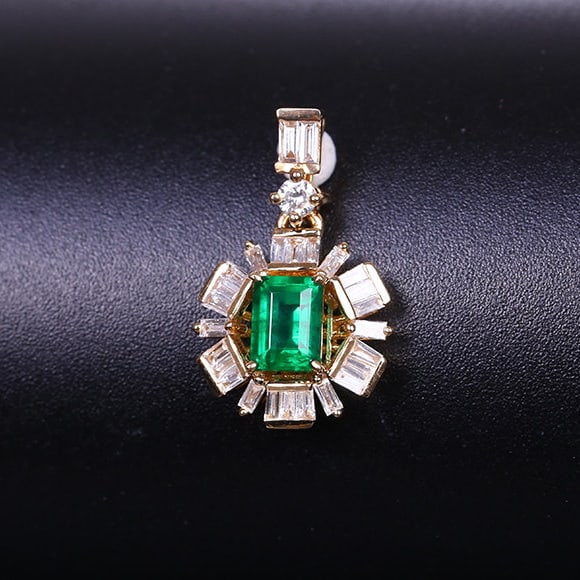 14k Gold 0.5 Ctw Vivid Green Natural Emerald & Diamond Pendant( Without Chain ) - 3