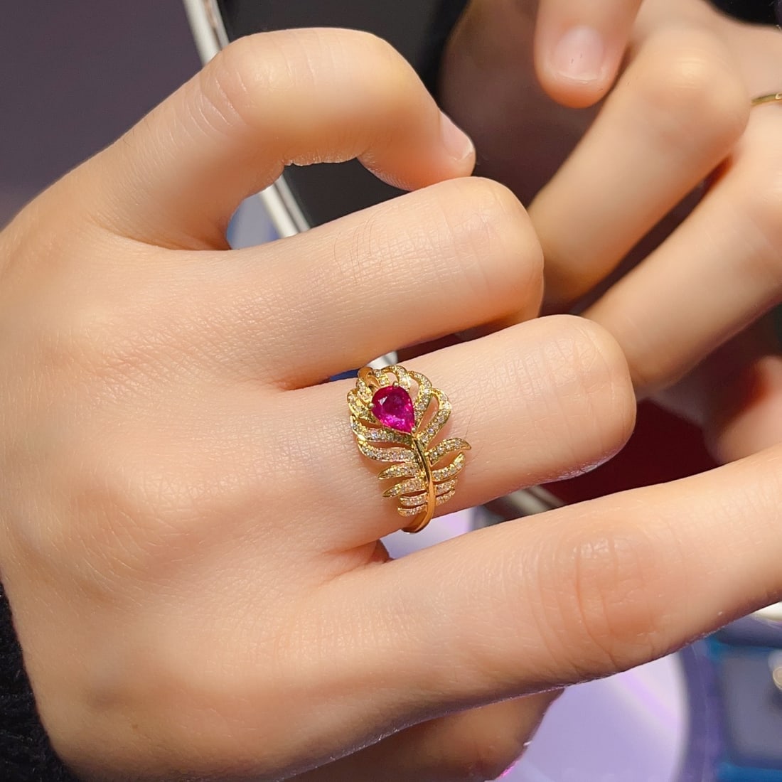 14k Gold 0.65 Ct Natural Ruby & Diamond Ring - 6