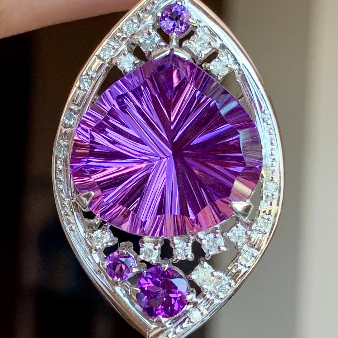 14k Gold 15.37 Ct Natural Amethyst & Diamond Pendant( Without Chain ): Ref:231136077 // gold content:14k gold // main gemstone:amethyst // shape:pear // carat weight:15. 37ct // color:purple // treatment:natural // // adjacent gemstone 2 : diamond // shape:round //