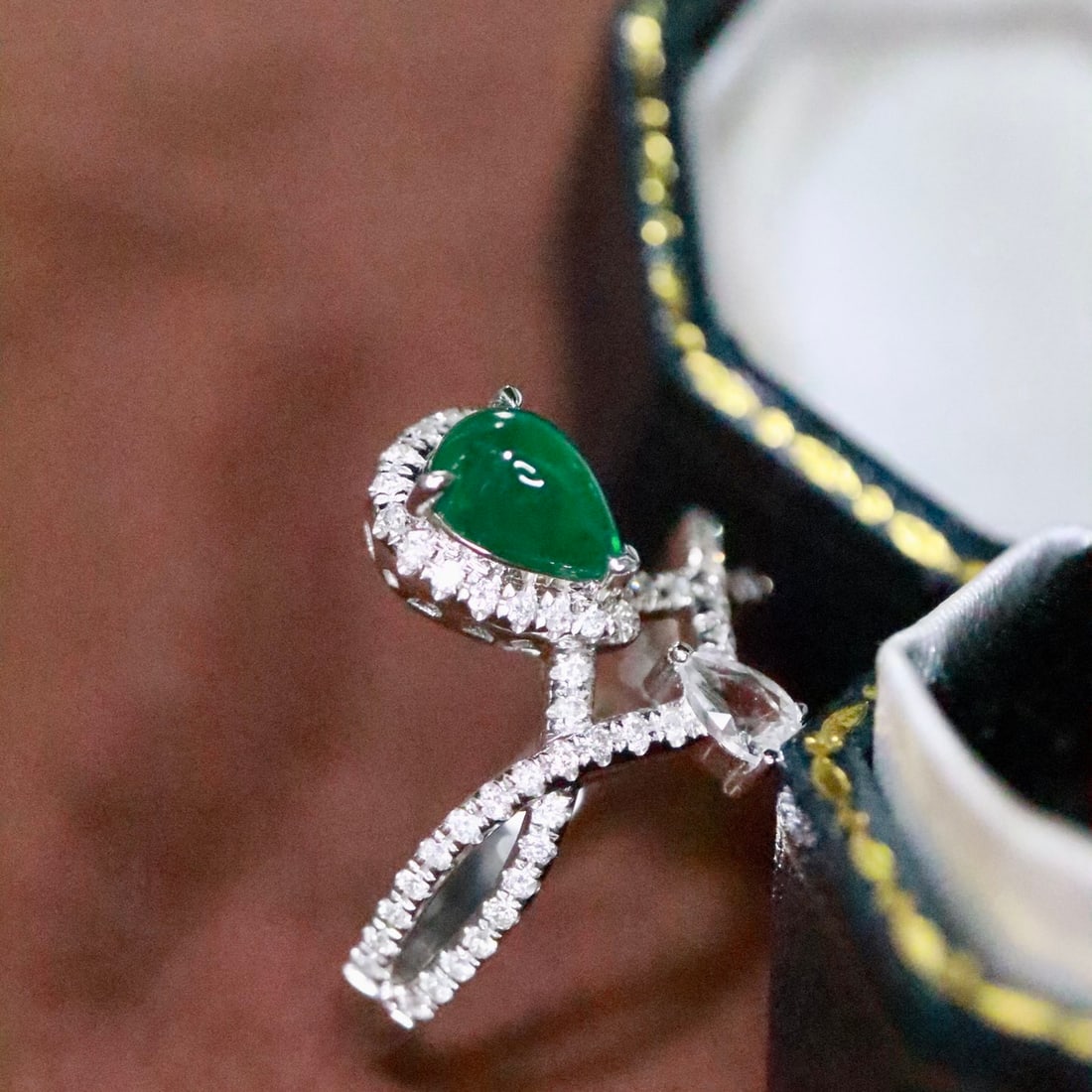 14k Gold 0.81 Ctw Natural Emerald & Diamond Ring - 3