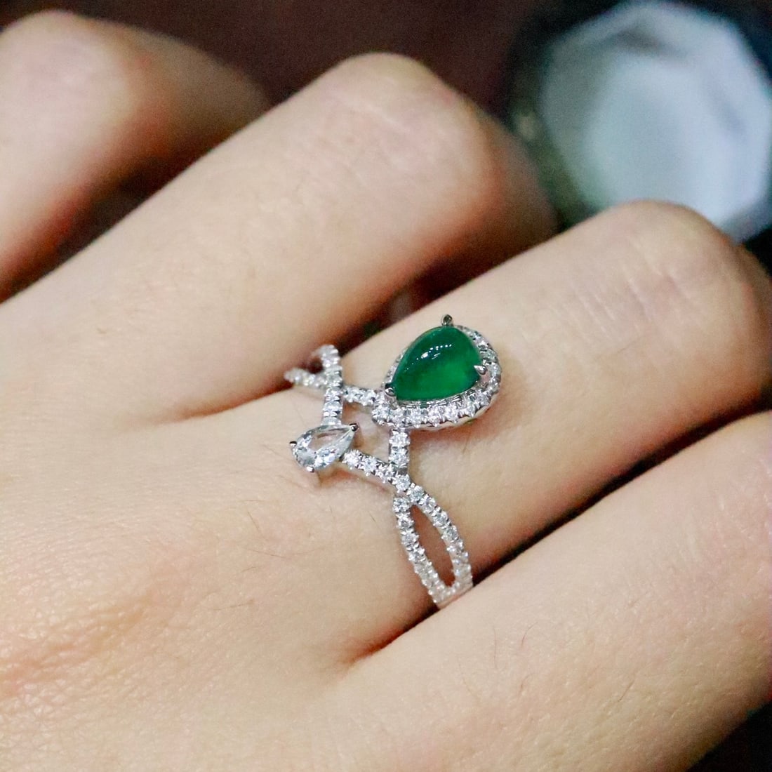 14k Gold 0.81 Ctw Natural Emerald & Diamond Ring - 6