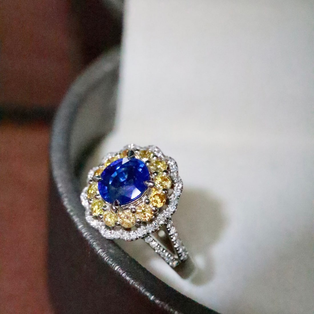 14k Gold 2.08 Ctw Natural Sapphire & Diamond Ring - 2