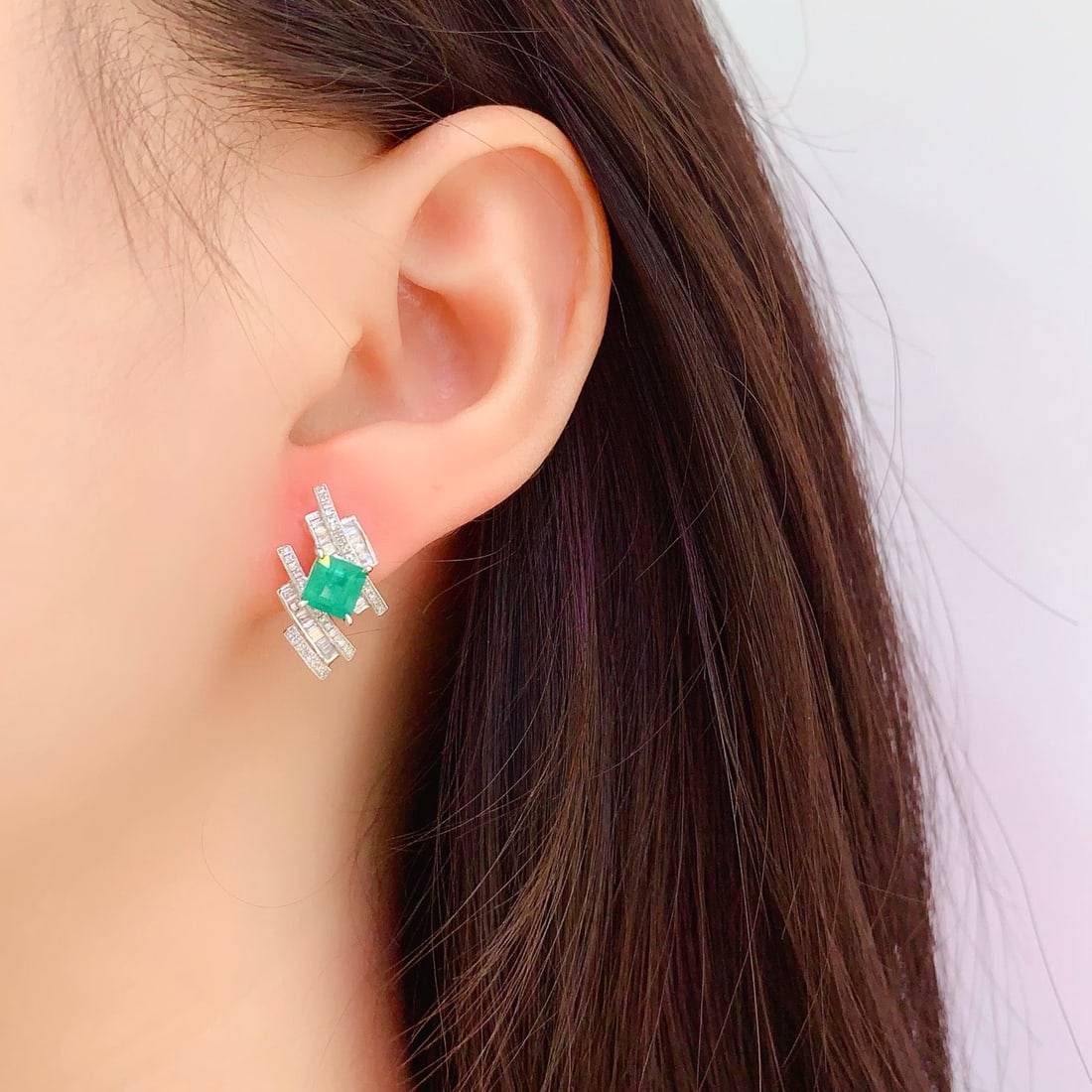 14k Gold 2 Ct Natural Emerald & Diamond Earrings - 6