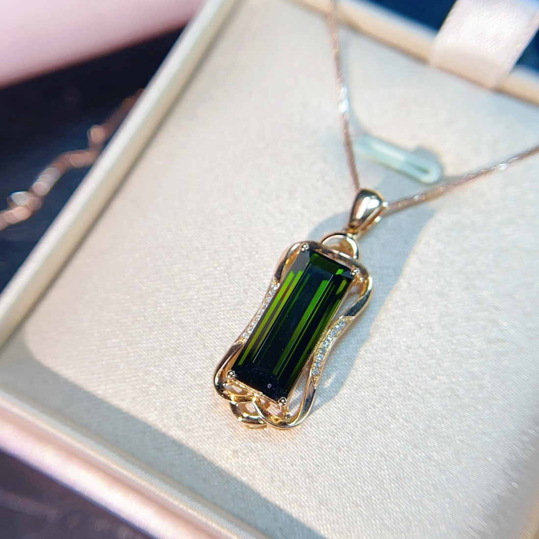14k Gold 7.85 Ctw Natural Tourmaline & Diamond Pendant( Without Chain ) - 3