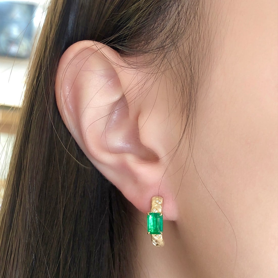 14k Gold 1.63 Ctw Vivid Green Natural Emerald & Diamond Earrings - 6