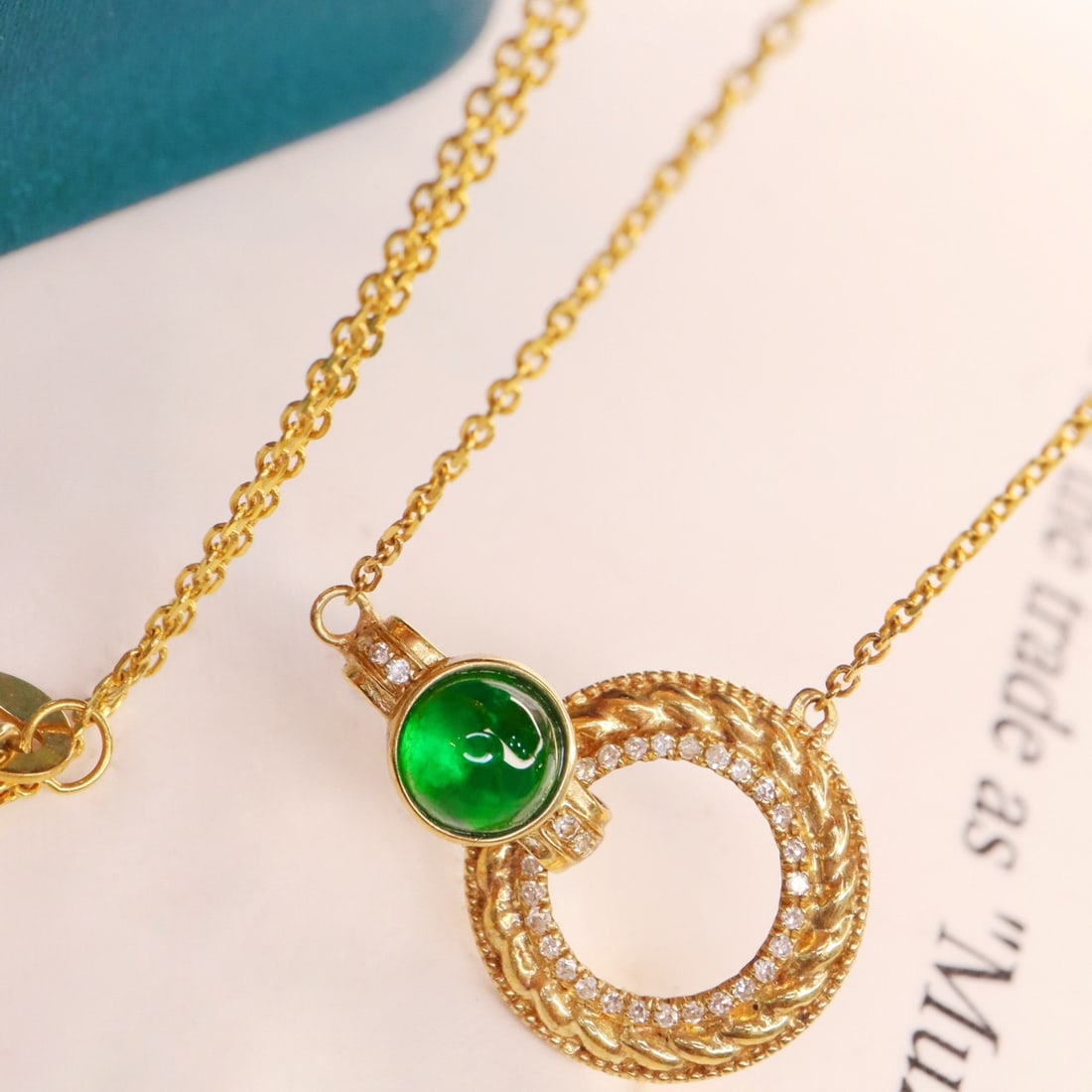 14k Gold 0.76 Ctw Vivid Green Natural Emerald & Diamond Necklace - 4