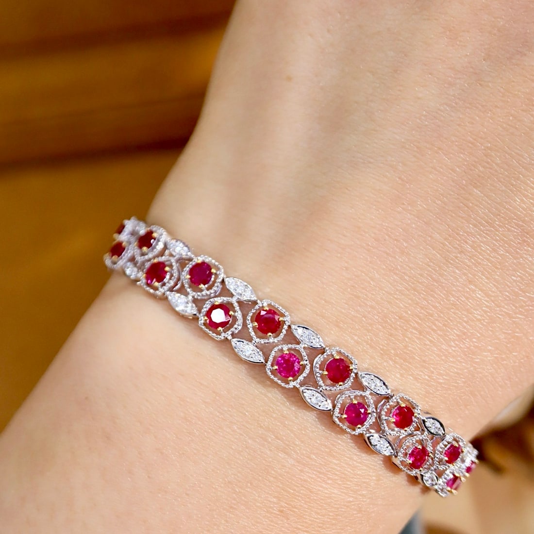 14k Gold 4.86 Ctw Natural Ruby & Diamond Bracelet - 8