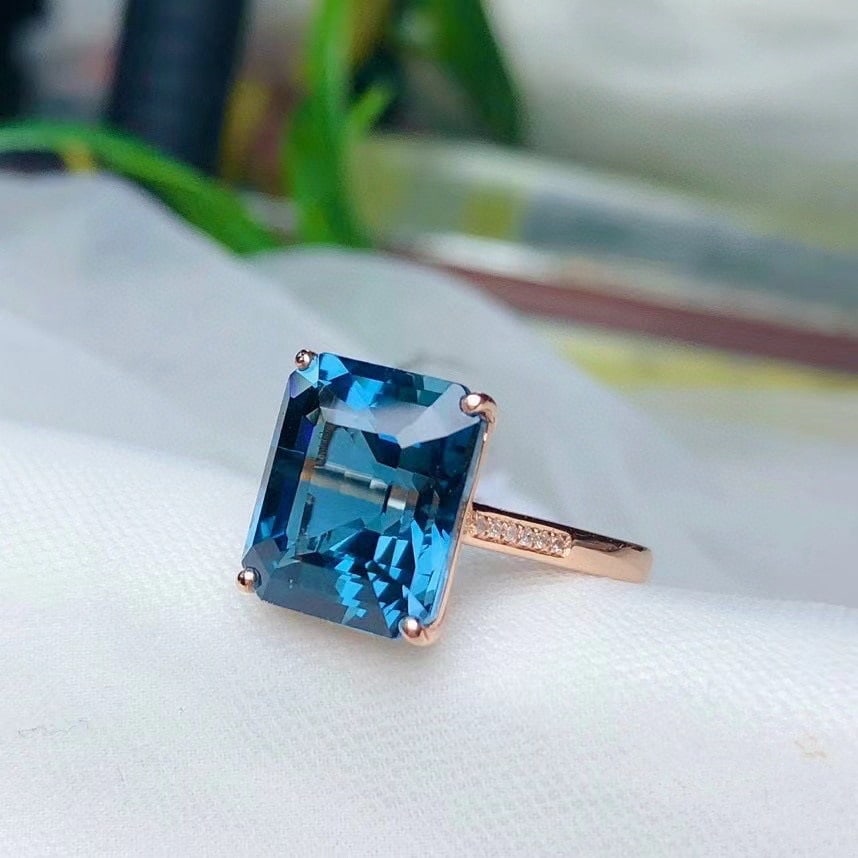 14k Gold 8.60 Ct Natural Topaz & Diamond Ring - 3