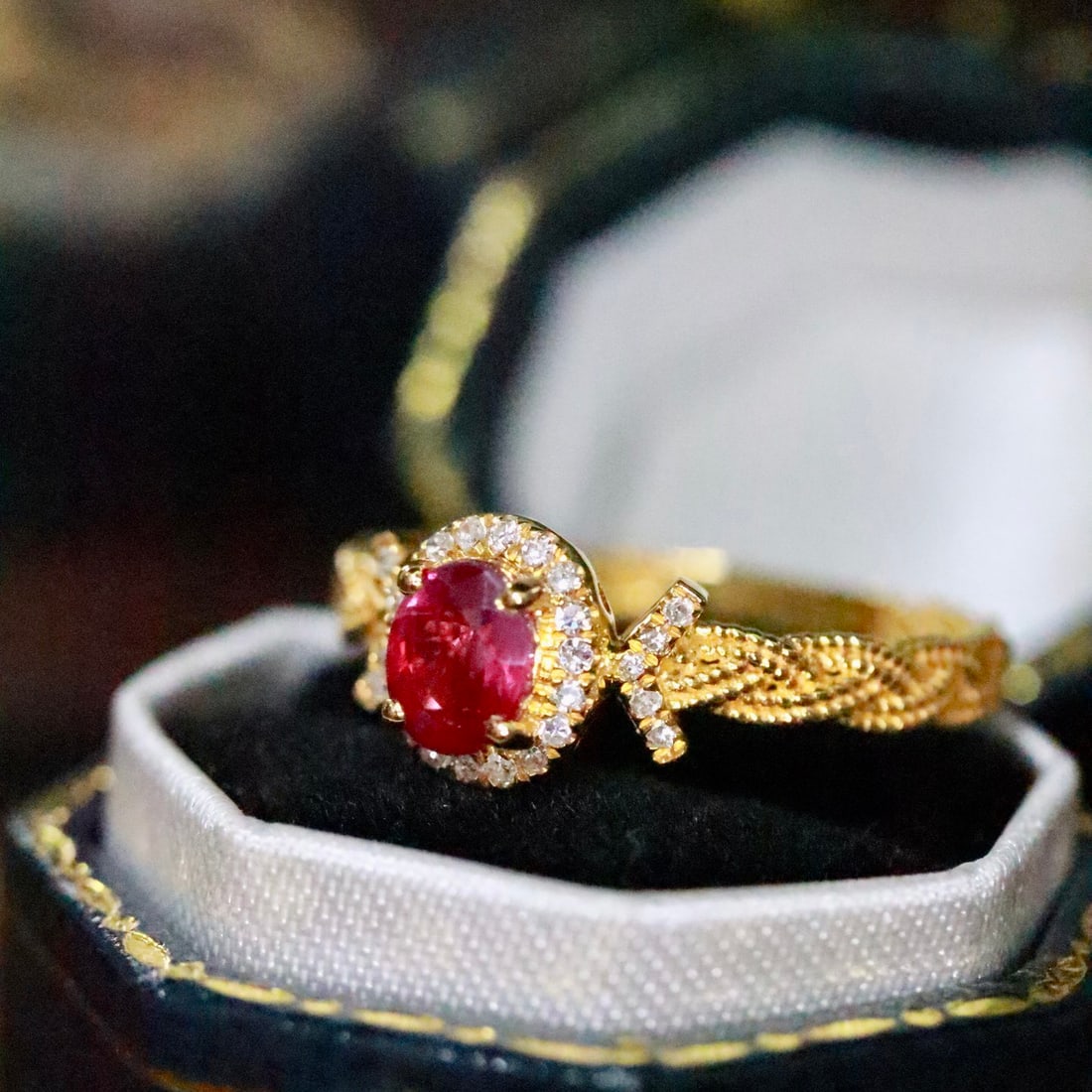14k Gold 0.53 Ctw Natural Ruby & Diamond Ring - 2