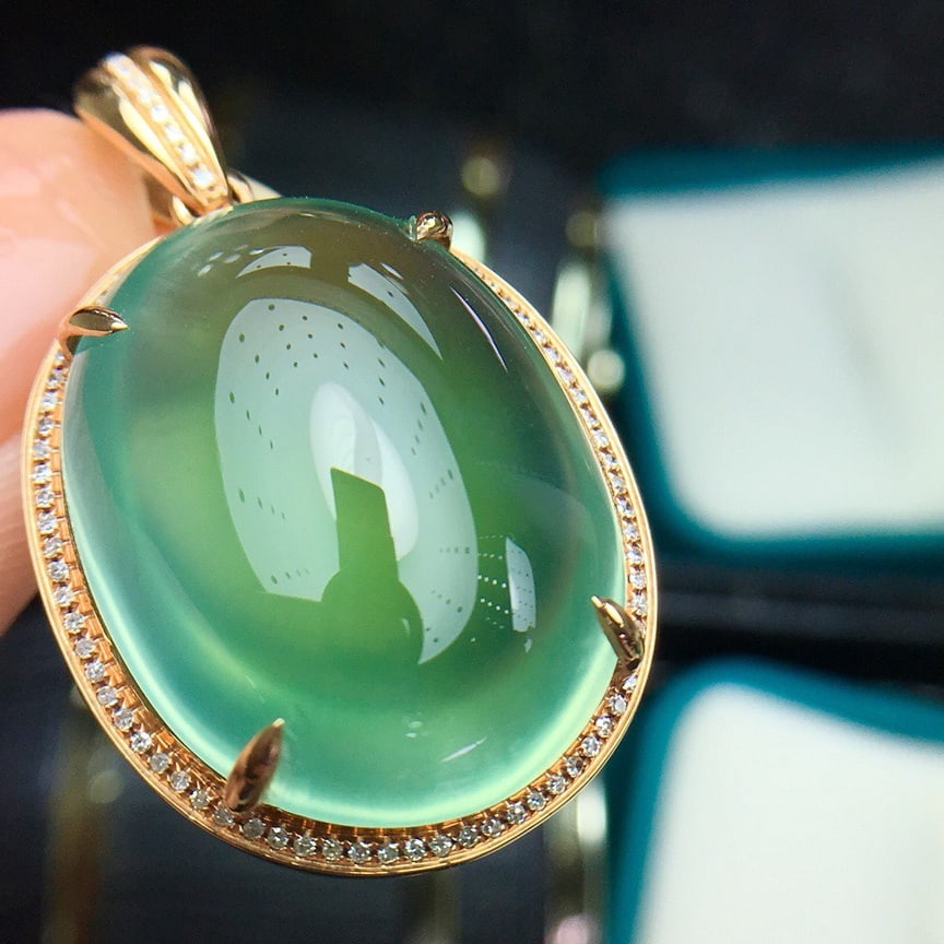 14k Gold 32.5 Ct Natural Prehnite & Diamond Pendant( Without Chain ) - 4