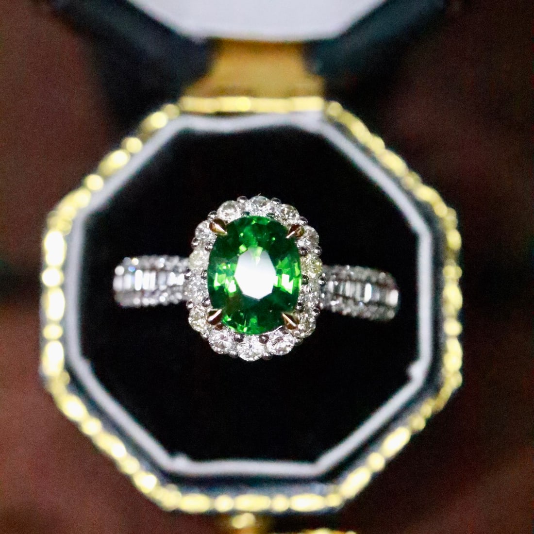 14k Gold 1.67 Ctw Natural Tsavorite & Diamond Ring: Ref:231136152 // gold content:14k gold // ring size:7. 25us // // main gemstone:tsavorite // shape:oval // carat weight:1. 18ct // color:green // treatment:natural // // adjacent gemstone 2 :