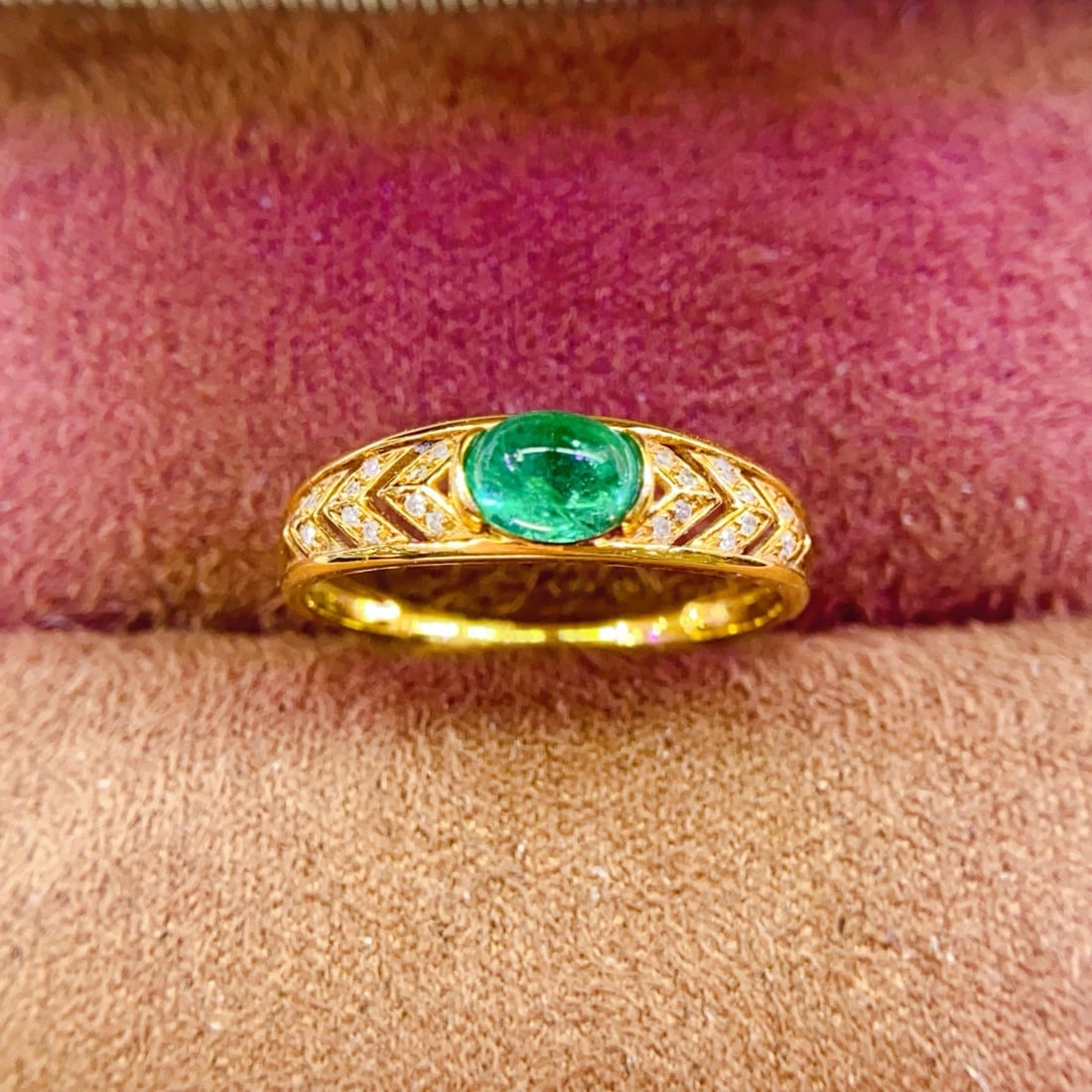 14k Gold 0.65 Ct Natural Emerald & Diamond Ring - 2