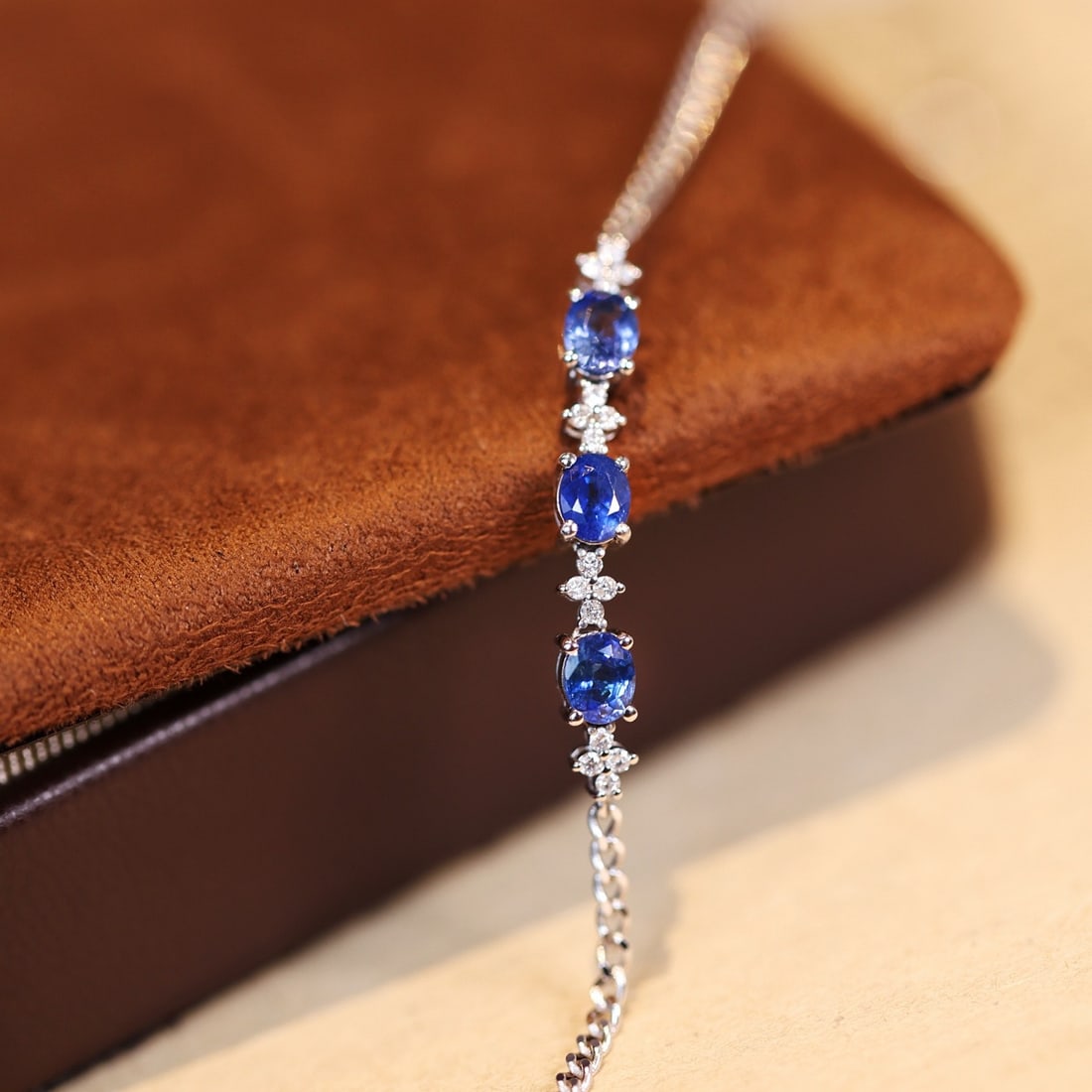 14k Gold 1.00 Ct Natural Sapphire & Diamond Bracelet - 3