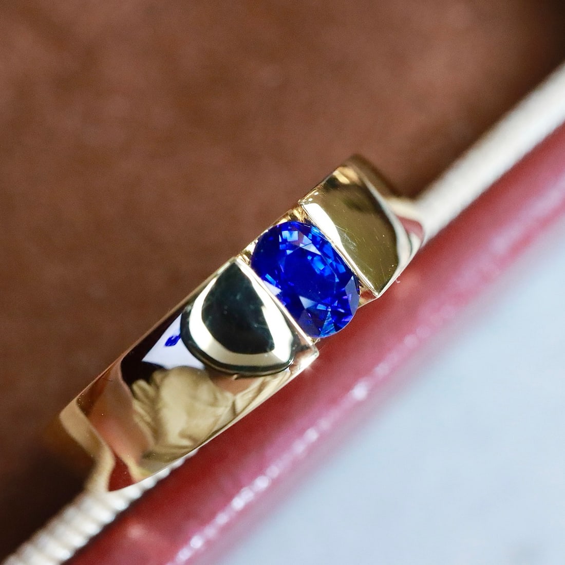 14k Gold 0.55 Ctw Natural Sapphire & Diamond Ring: Ref:231136176 // gold content:14k gold // ring size:7. 25us // // main gemstone:sapphire // shape:oval // carat weight:0. 43ct // color:blue // treatment:natural // // adjacent gemstone 2 :