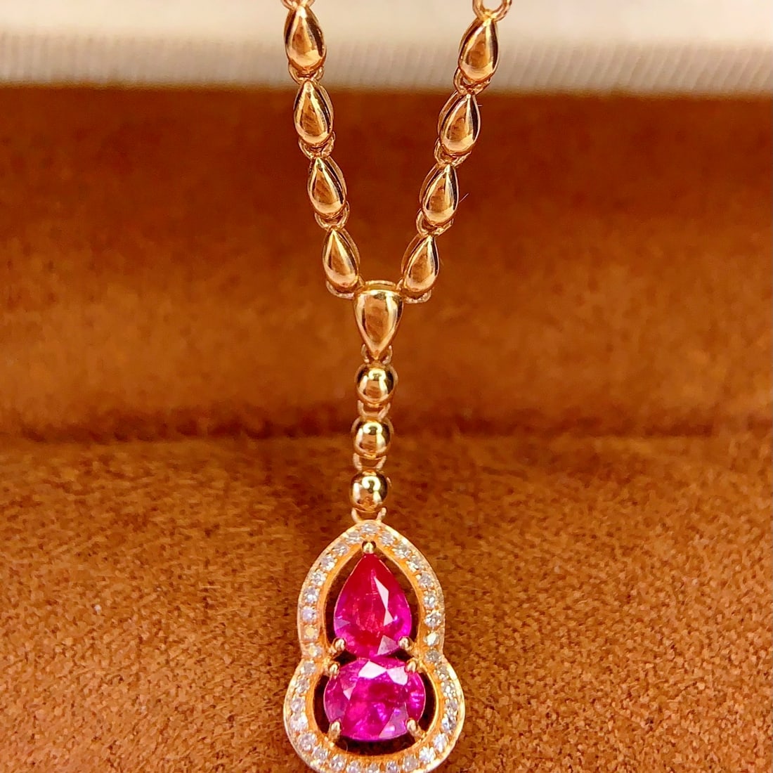 14k Gold 1.0 Ct Natural Ruby & Diamond Necklace (1 of 5)