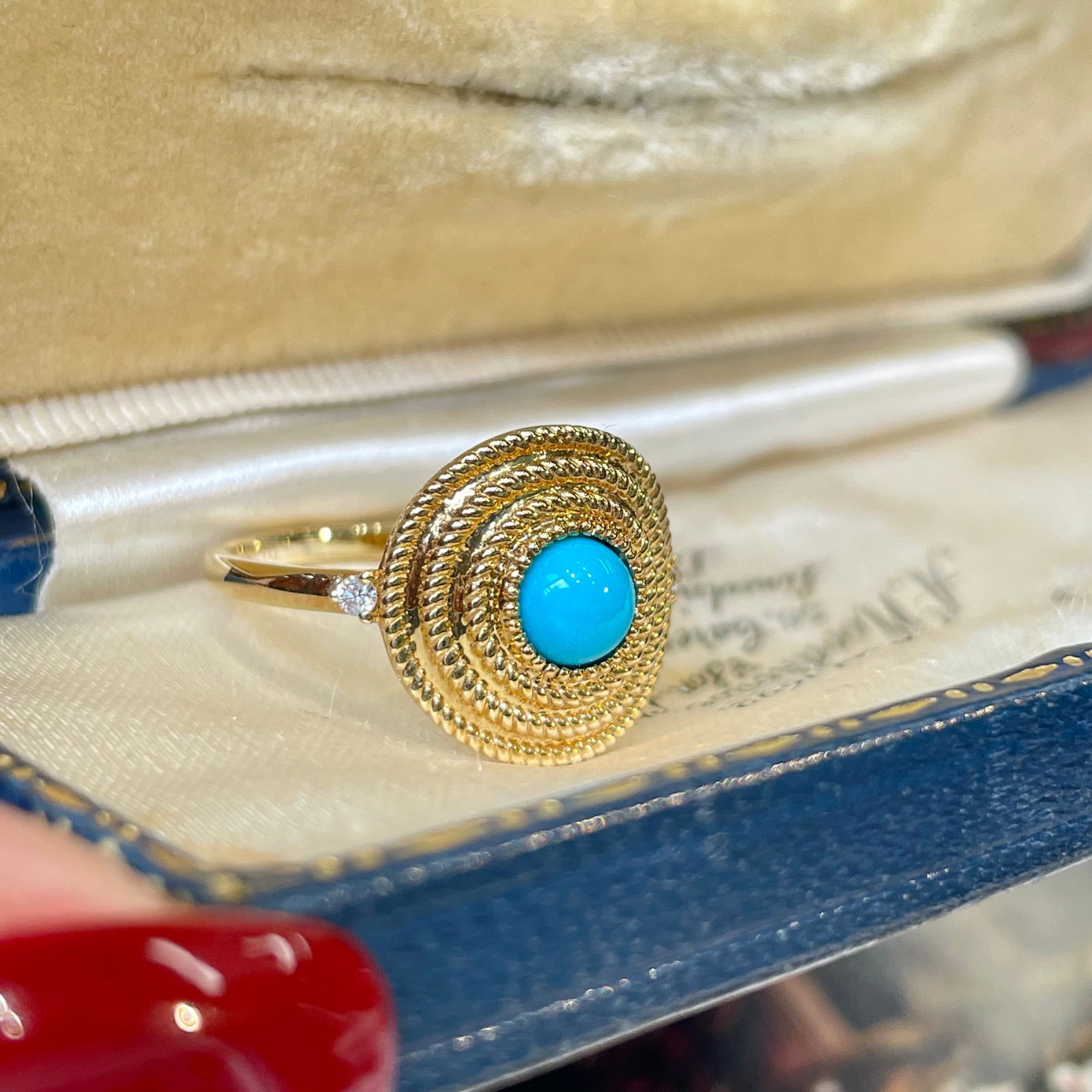 14k Gold 0.6 Ct Natural Blue Turquoise & Diamond Ring - 6