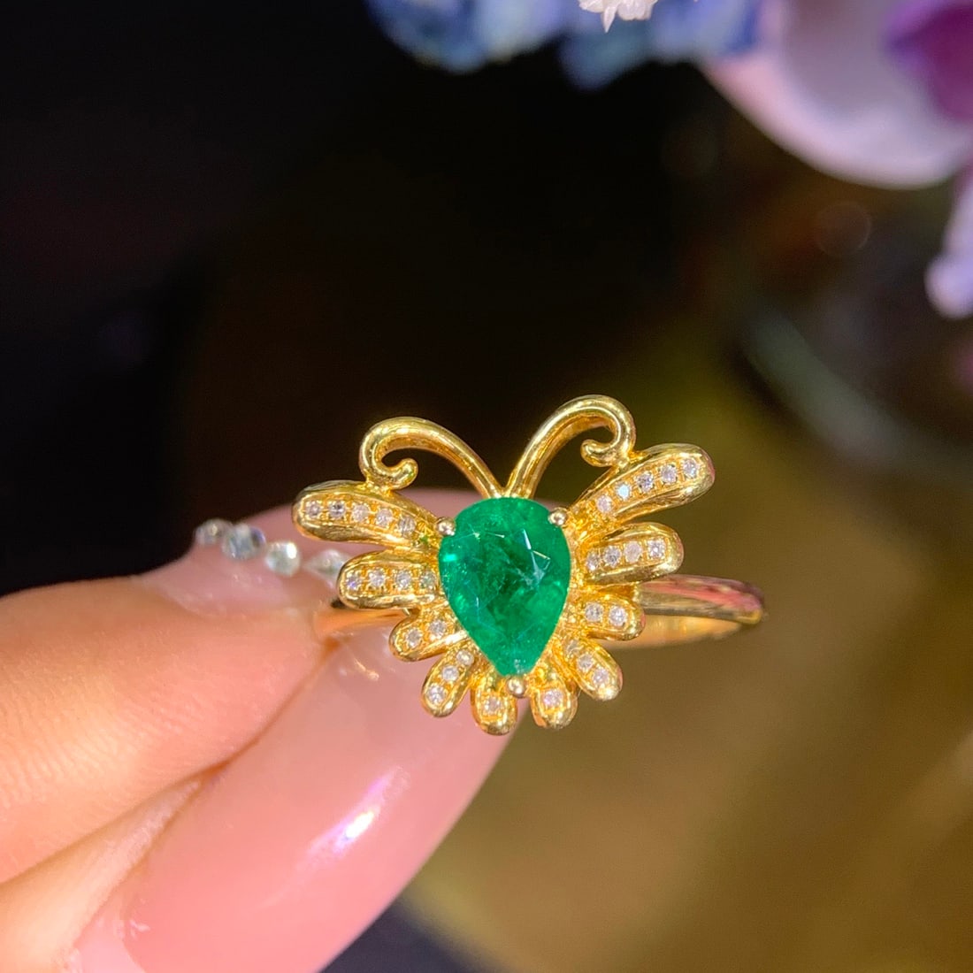 14k Gold 0.75 Ct Natural Emerald & Diamond Ring - 2