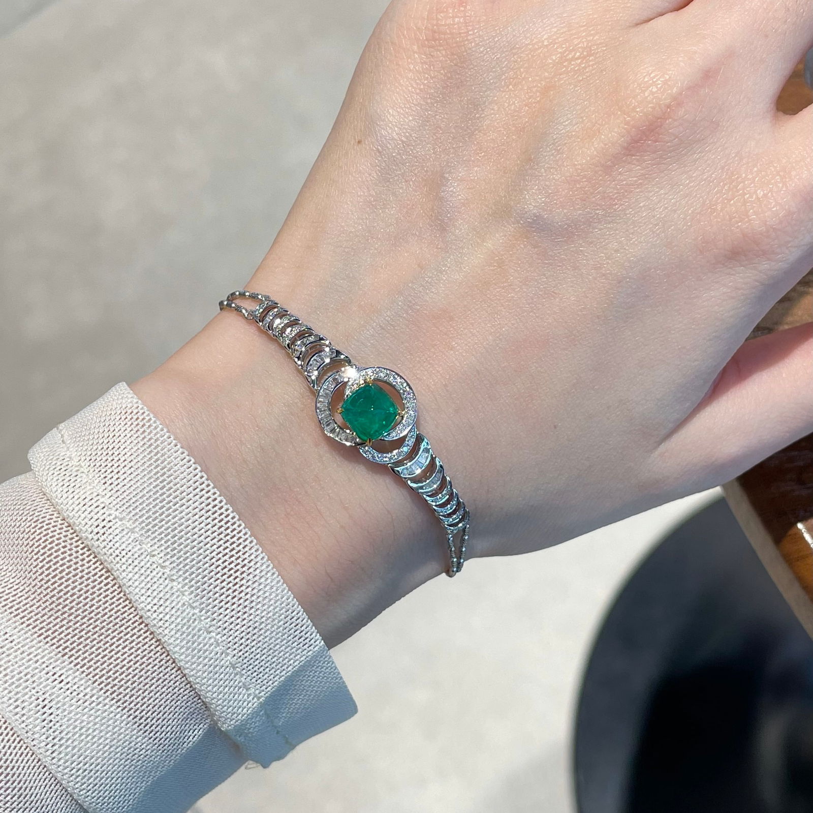 14k Gold 1.6 Ct Natural Emerald & Diamond Bracelet - 6