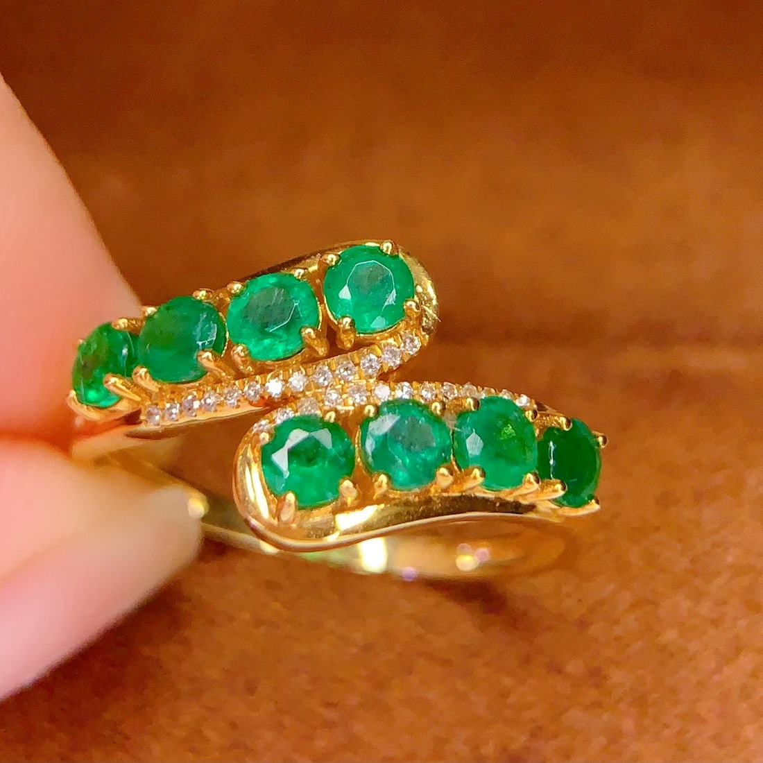 14k Gold 1.6 Ct Natural Emerald & Diamond Ring (1 of 5)